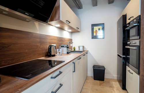 Montsoreau House | In the village, facing the castle: La "Maison in Montsoreau". Up to 6 guests