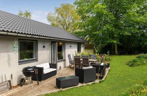 Kulhuse House | In this attractive vacation home you can look forward to a wonderful time near the sea.