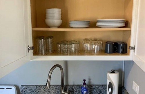 Geneva Apartment | In Town Apartment in downtown Geneva!