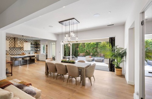 St. Helena House | In-Town Hideaway on Quiet Lane