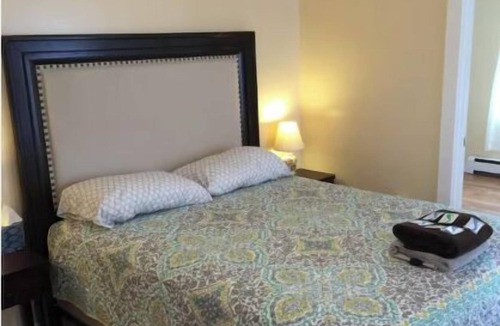 Parkside Apartment | In-town no frills 2 bedroom apt