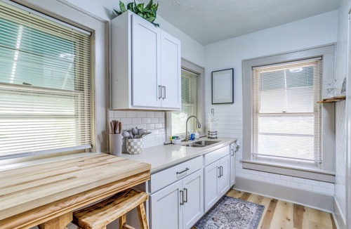 Wichita Apartment | In Unit W&D - Travel Nurse Oasis in Safe Location