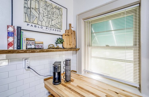 Wichita Apartment | In Unit W&D - Travel Nurse Oasis in Safe Location