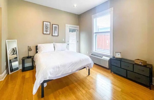 The Hill Apartment | In unit washer & dryer, AC, w/ Netflix & Disney+