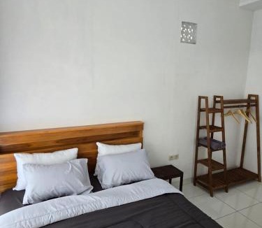 Kaliasem House | Ina Guesthouse