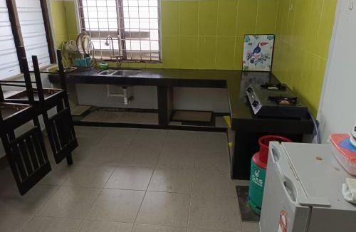 Batu Buruk House | inap desa batu buruk 3