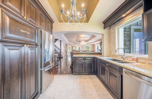 Saint-Augustin-de-Desmaures Ski Chalet | Incredible view | Chateau au bord du fleuve