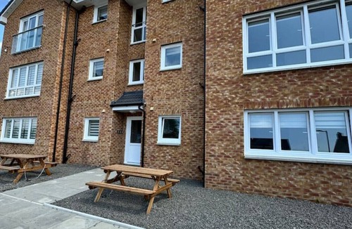 Bonhill Apartment | Inchconnachan Apartment