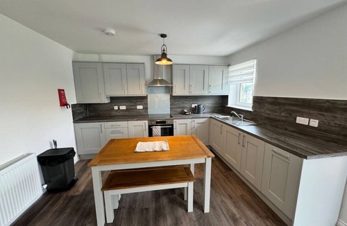 Bonhill Apartment | Inchfad Apartment 2/1