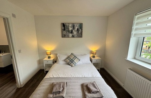 Bonhill Apartment | Inchfad Apartment 2/1