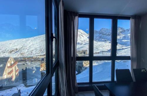 Pas de la Casa Apartment | Increíbles Vistas A Las Montañas En El Pas De La Casa - Parking - Wifi - Ski in Ski out l by BonesVacances