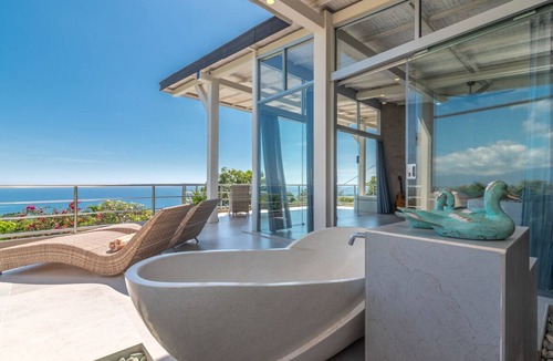 Temukus Apartment | Incredible 180-Degree Ocean Views