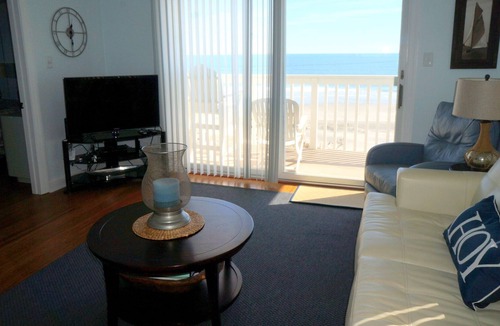 Sea Isle City Condo | Incredible Beach Front condo unit located on the third floor with elevator access