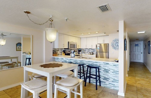 Madeira Beach Condo | Incredible Beachfront View Private Balcony! 2 King Bedrooms, Pool & Hot Tub. Quiet and Relaxing Unit