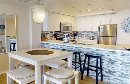 Madeira Beach Condo | Incredible Beachfront View Private Balcony! 2 King Bedrooms, Pool & Hot Tub. Quiet and Relaxing Unit