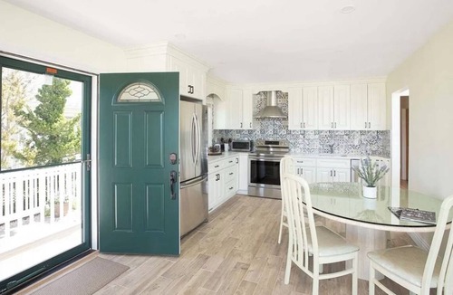 Mattituck Cottage | Incredible Beachfront Home w/Private Beach!