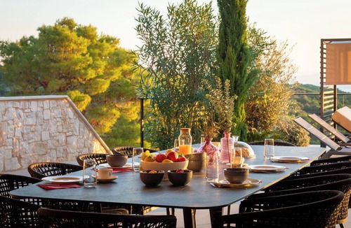 Cove Rogacic Villa | Incredible divine view 5-bedroom villa in Vis Town