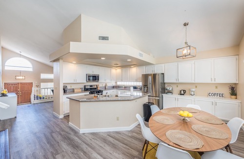Green Valley North House | Incredible Home can accommodate 12 guests!