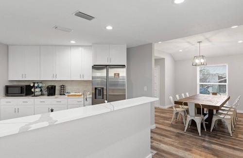North Dallas House | Incredible Home with Huge Gameroom & Patio