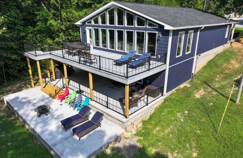 Gilbertsville House | Incredible KY Lake Waterfront Home with Dock