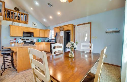 Vian House | Incredible Log Home: 1 Mile From Lake Tenkiller