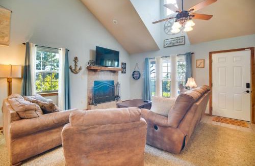 Vian House | Incredible Log Home: 1 Mile From Lake Tenkiller