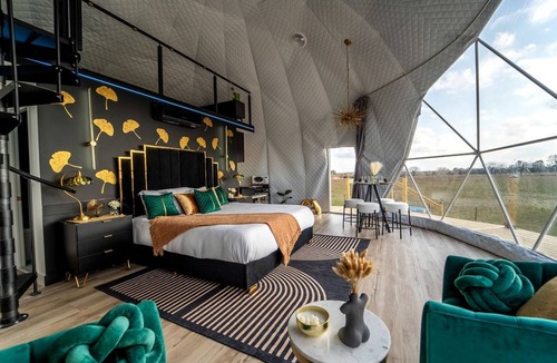 Smithville Cabin | Incredible Luxurious Dome for a Relaxing Getaway in Smithville, Texas