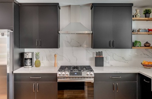 Royal Crest Rancheros Villa | Incredible Modern Home, Comfortable/Stylish, Located Minutes From The Strip!