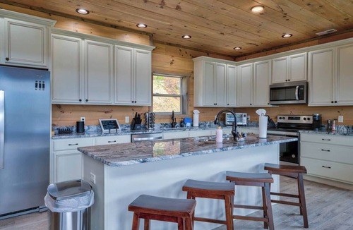 Pittman Center Cabin | Incredible Mountain Views, 5 King Suites w/balconies, 3 fire pits, hot tubs