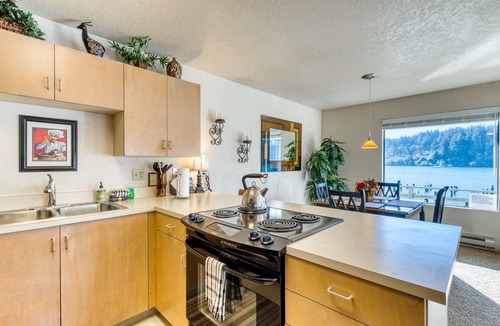 Florence Apartment | Incredible Riverfront Oasis with Wraparound Deck & Cozy Interior