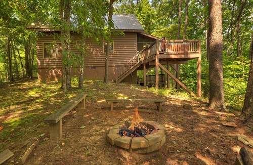 Blue Ridge Cabin | Incredible Views-Hot Tub-Pet Friendly-Close to Blue Ridge-Always Clean-Fireplace
