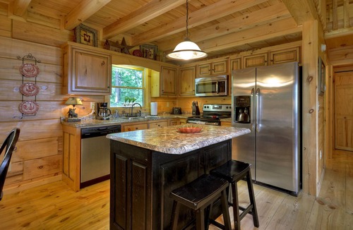 Blue Ridge Cabin | Incredible Views-Hot Tub on Deck-Clean-Fireplace-15 Minutes to Blue Ridge