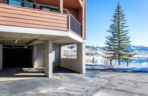 Dillon Condo | Incredible views. Lake. Pool & hot tubs.