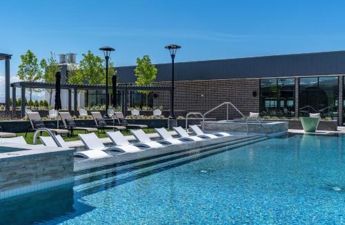 Downtown Salt Lake City Apartment | Incredible views! Pool,Gym,HTub
