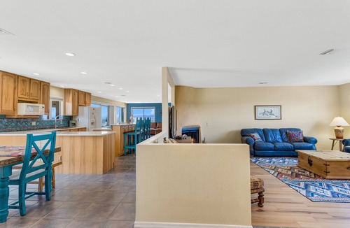 Rancho Feliz House | Incredible VIEWS, pool, spa, ping pong table, by GOLF course, bike and walk path