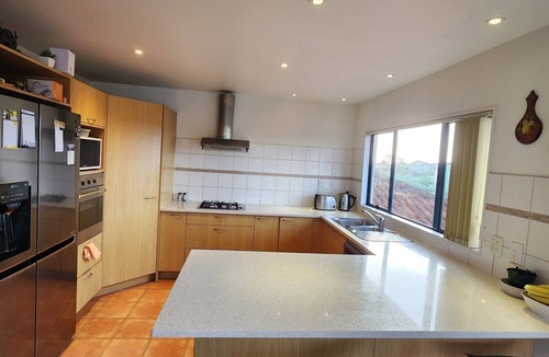 Henderson House | Incredible Waitakere views