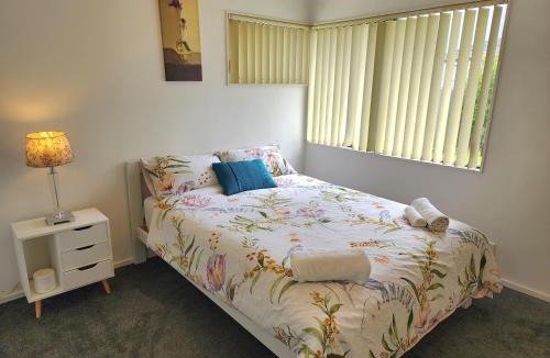 Henderson House | Incredible Waitakere View