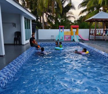 Kuala Besut House | Indah Homestay