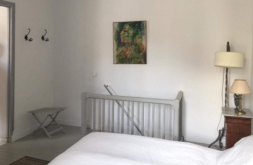 Saint-Genis Apartment | Independent apartment in an old house