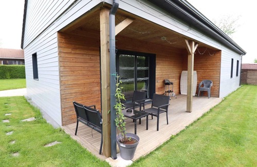 Saint-Martin-d'Ecublei Cottage | Independent ecogite for 8 near forest, terrace, pets allowed