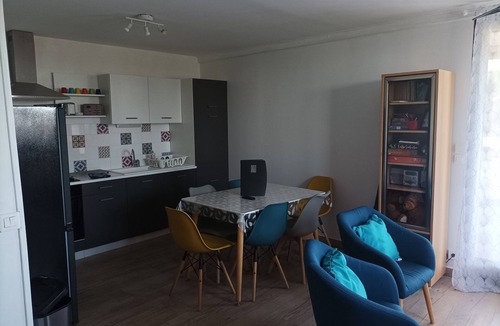 Chatuzange-le-Goubet Apartment | Independent apartment