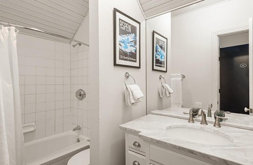 Downtown Hotel | Independence Square 211, Chic Hotel Room with Mountain Views, A/C, & Rooftop Hot Tub