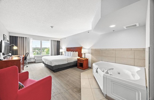 Marinette Hotel | Independence Stay Hotel & Suites