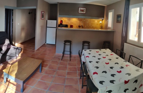Combaillaux Apartment | Independent apartment in Languedoc villa with panoramic views