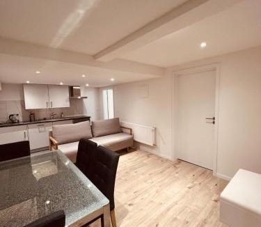 Kublis House | Independent Apartment for Skiing & Snowboarding