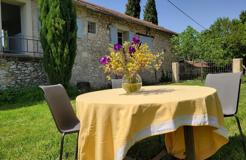 Reillanne Apartment | Independent apartment, - 4 people