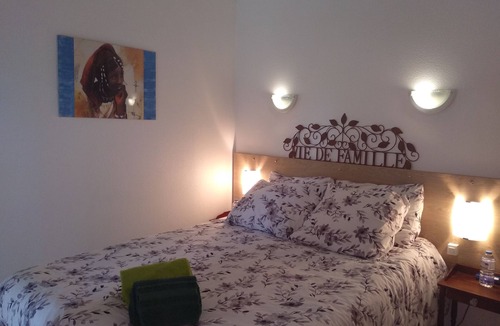 Brezilhac Bed & Breakfast | Independent bedroom, swimming pool, Park, Kitchen, Barbecue.