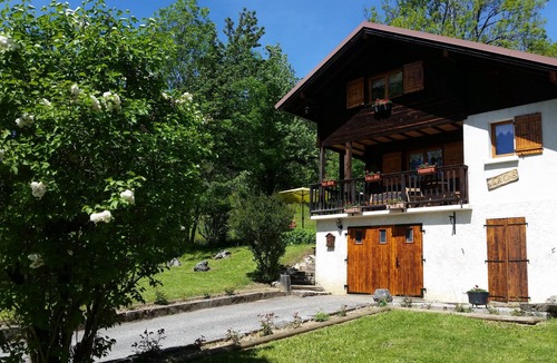 Thones Ski Chalet | Independent chalet 3 *, near the resorts of Aravis and Lake Annecy