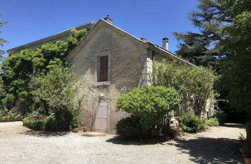 Lempaut House | Independent cottage with heated pool