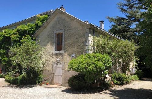 Lempaut House | Independent cottage with heated pool